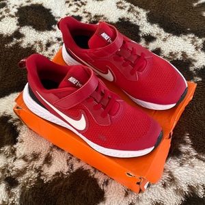 Nike kids shoes size 2